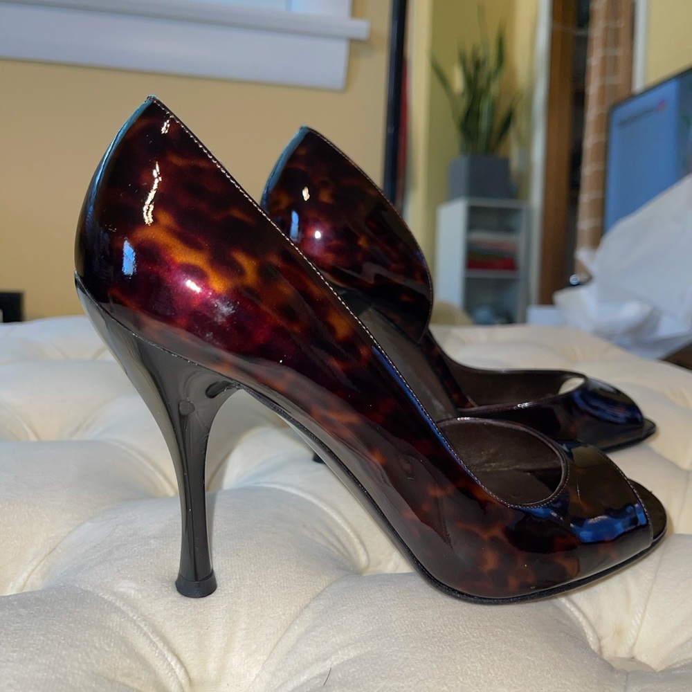 Tortoise shell open toe pumps *GORGEOUS*